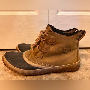 Sorel Classic Out and About boots